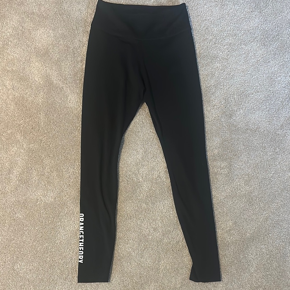 Nike Women’s Black High-Waist Leggings with White Logo